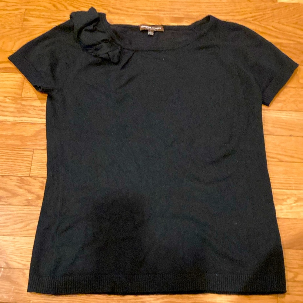 Adriennne Vittadini short sleeve shirt
